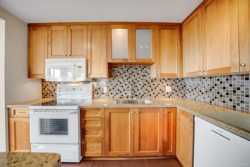 2306 6540 BURLINGTON AVENUE - photo 2 of 29