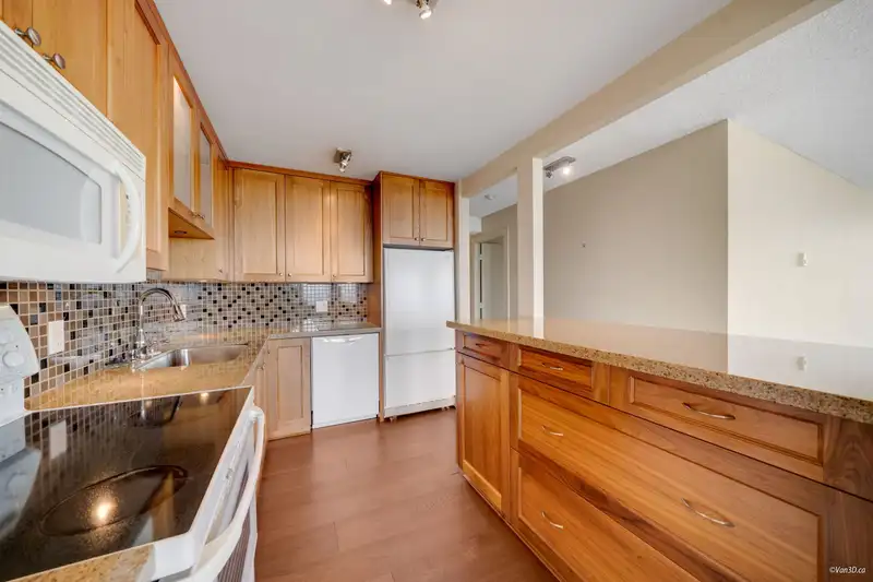 2306 6540 BURLINGTON AVENUE - photo 4 of 29