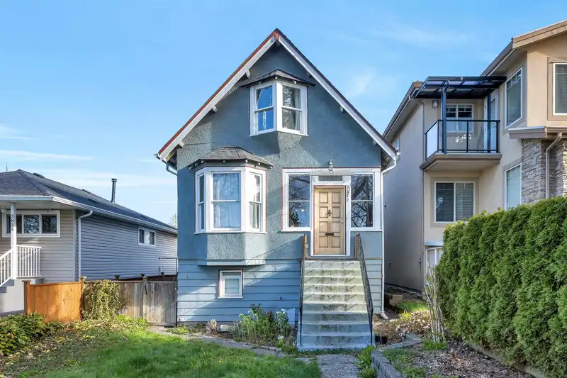 3847 PARKER STREET - photo 1 of 2