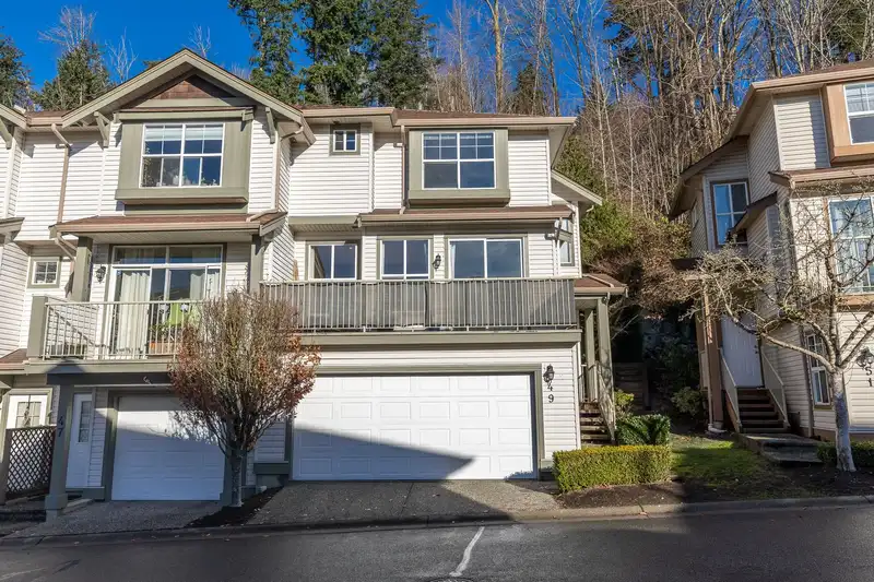 49 35287 OLD YALE ROAD - photo 2 of 40