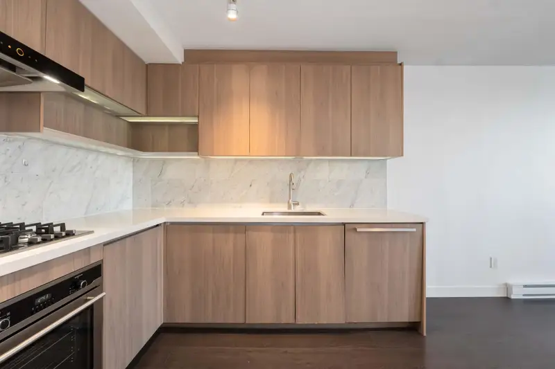 3301 13750 100 AVENUE - photo 3 of 24