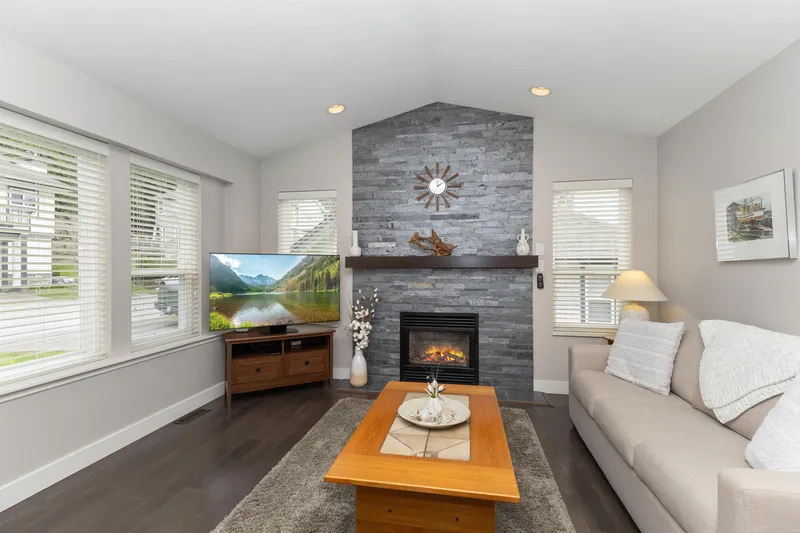 4 36099 MARSHALL ROAD - photo 4 of 25