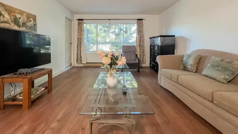 203 3883 LAUREL STREET - photo 1 of 21