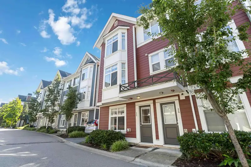 12 20852 77A AVENUE - photo 1 of 24