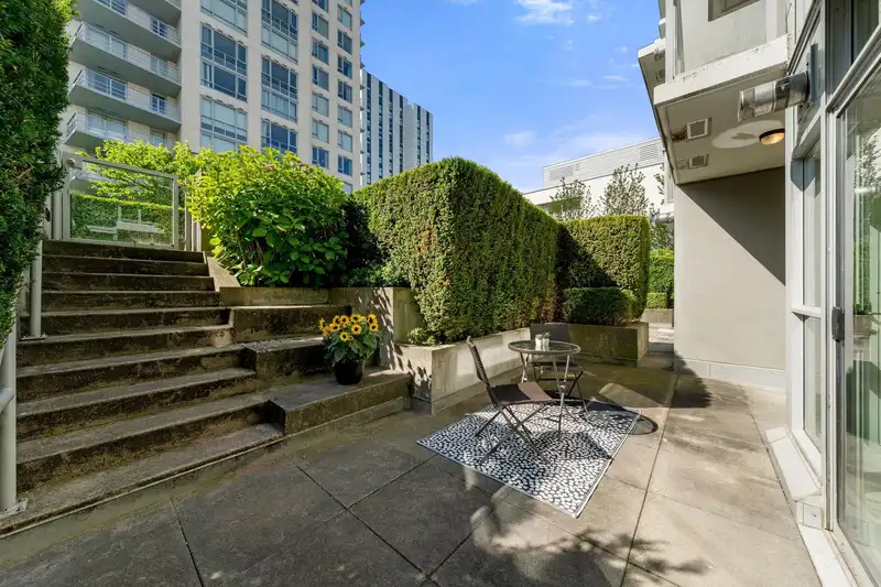 102 6080 IONA DRIVE - photo 1 of 16