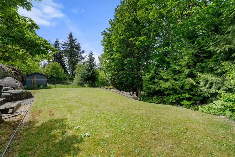 1070 GLACIER VIEW DRIVE - photo 3 of 40