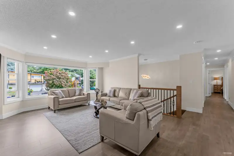 14242 VINE AVENUE - photo 3 of 38