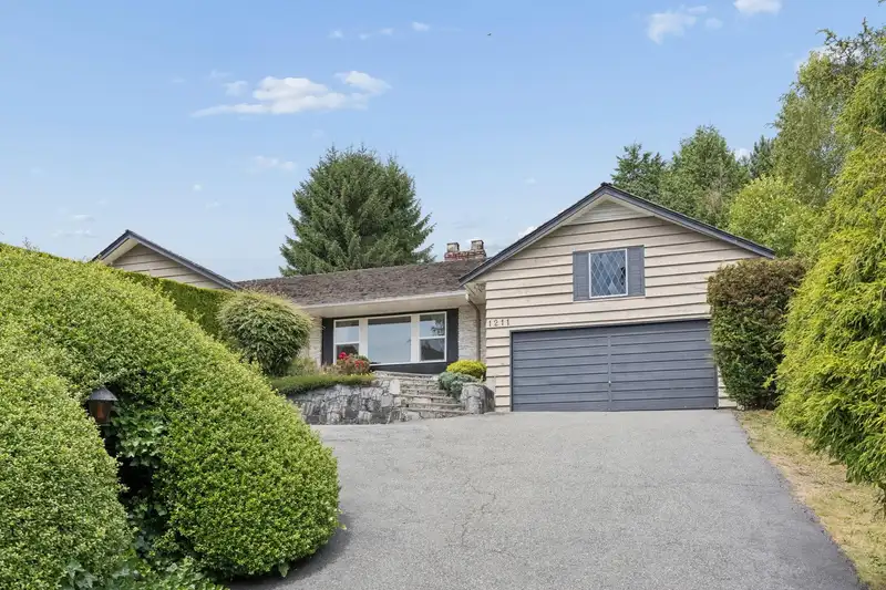 1211 CHARTWELL DRIVE - photo 3 of 40