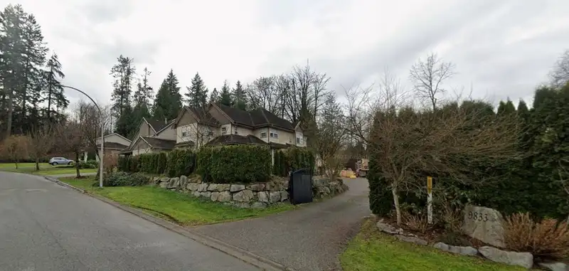 9833 182 STREET - photo 3 of 34