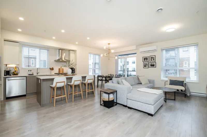 85 7947 209 STREET - photo 3 of 25