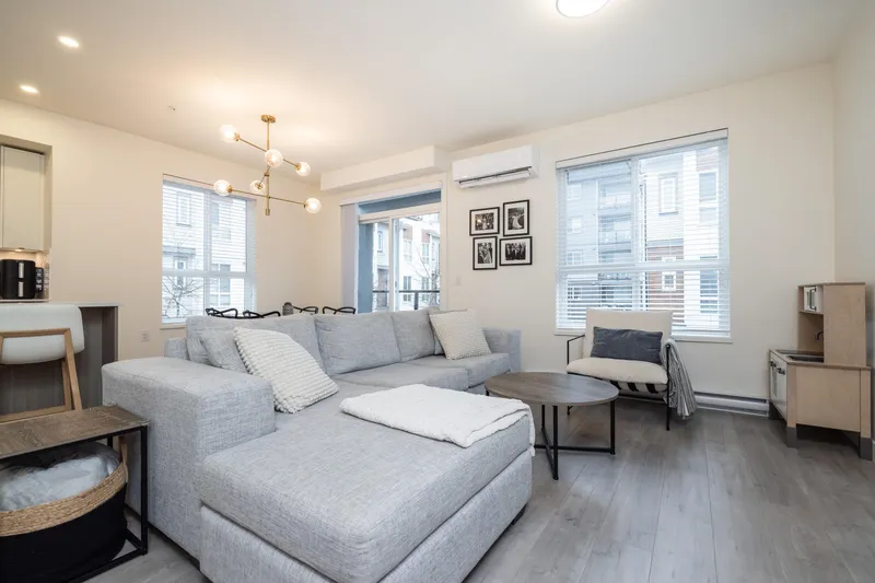 85 7947 209 STREET - photo 4 of 25