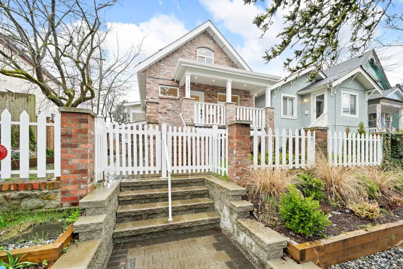 1161 KEEFER STREET - photo 1 of 25