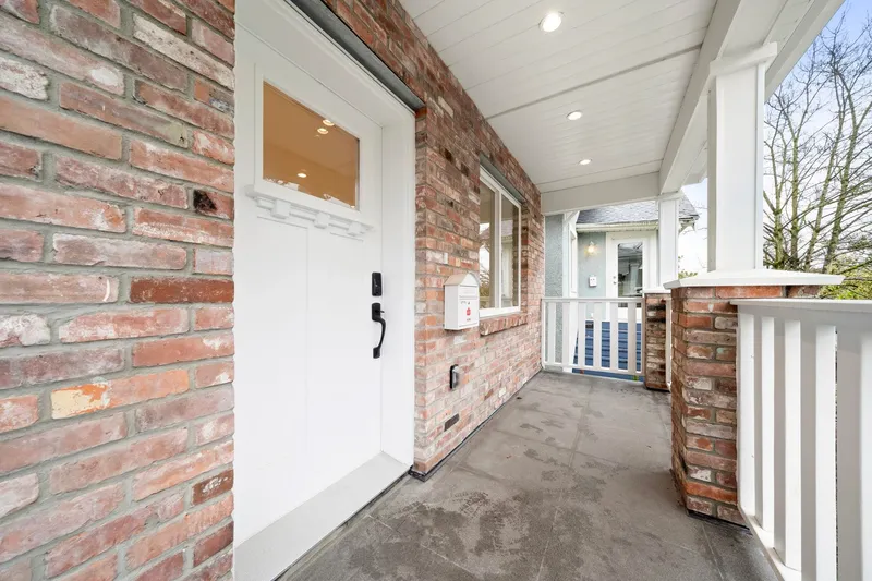 1161 KEEFER STREET - photo 3 of 25