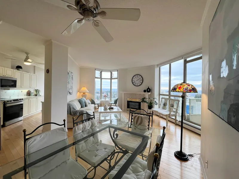 2302 6188 PATTERSON AVENUE - photo 4 of 25