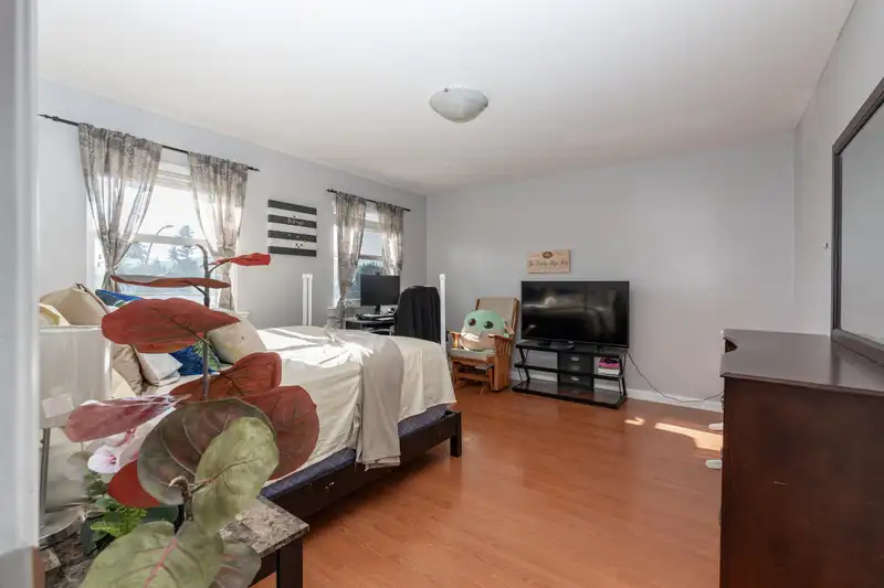 8364 HARRIS STREET - photo 3 of 19