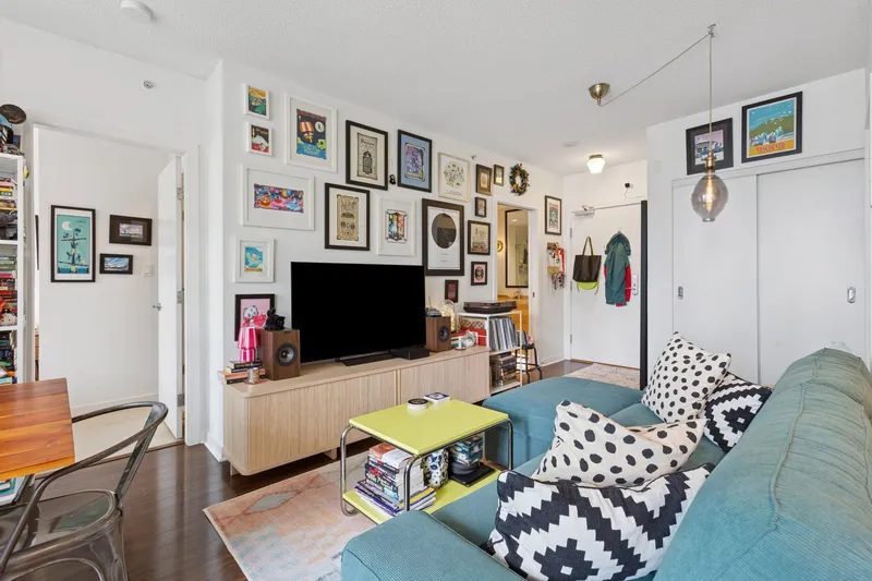 1003 821 CAMBIE STREET - photo 4 of 25