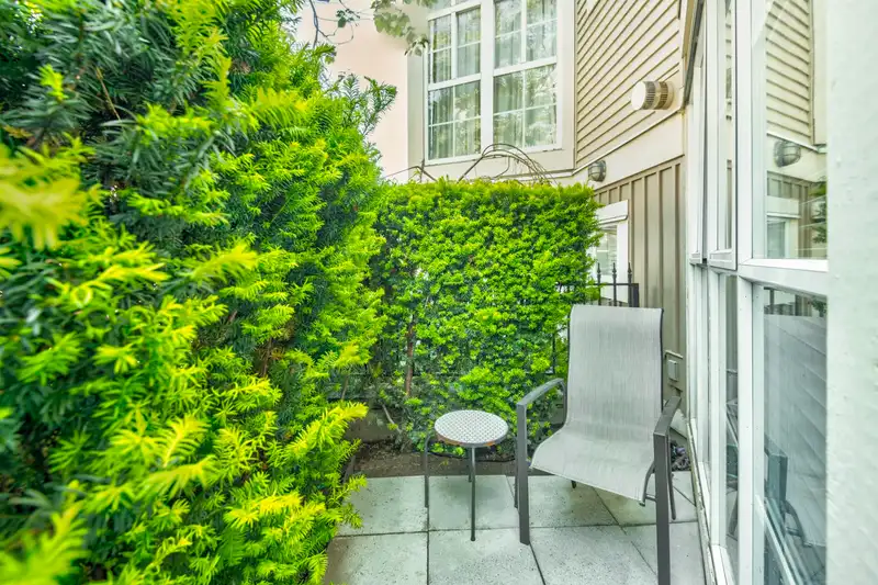 2308 HEATHER STREET - photo 2 of 23