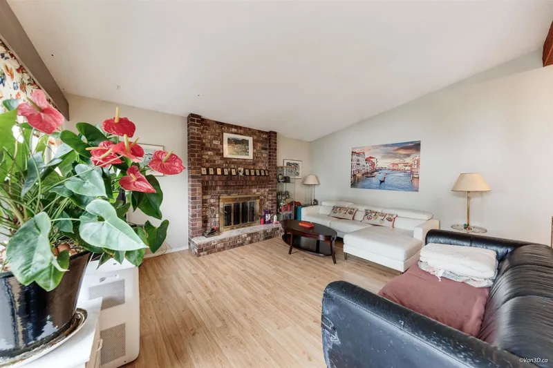 8167 10TH AVENUE - photo 4 of 25