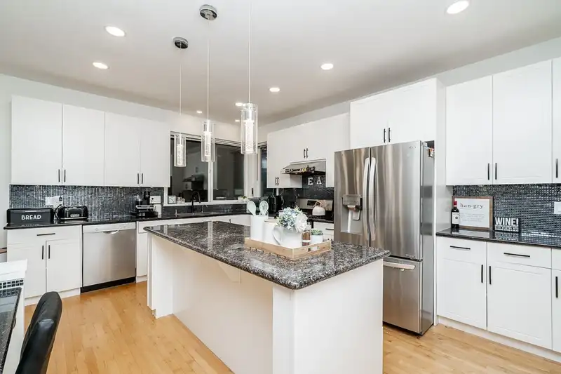 223 PARKSIDE DRIVE - photo 4 of 40