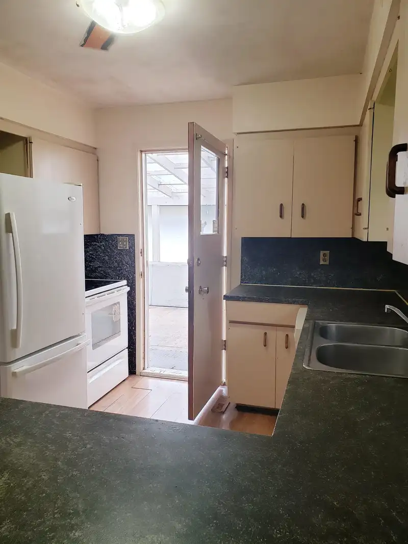 12106 DUNBAR STREET - photo 2 of 24