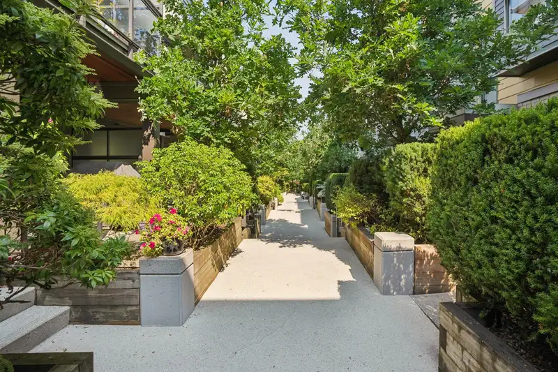3792 COMMERCIAL STREET - photo 3 of 33