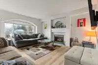 5635 VIEWPOINT PLACE - thumbnail 3