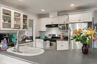 5635 VIEWPOINT PLACE - thumbnail 6