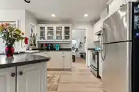 5635 VIEWPOINT PLACE - thumbnail 8