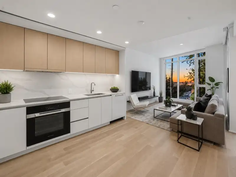 604 3963 UPLANDS WAY - photo 2 of 21