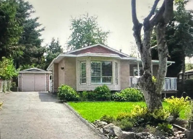 14038 114A AVENUE - photo 1 of 10