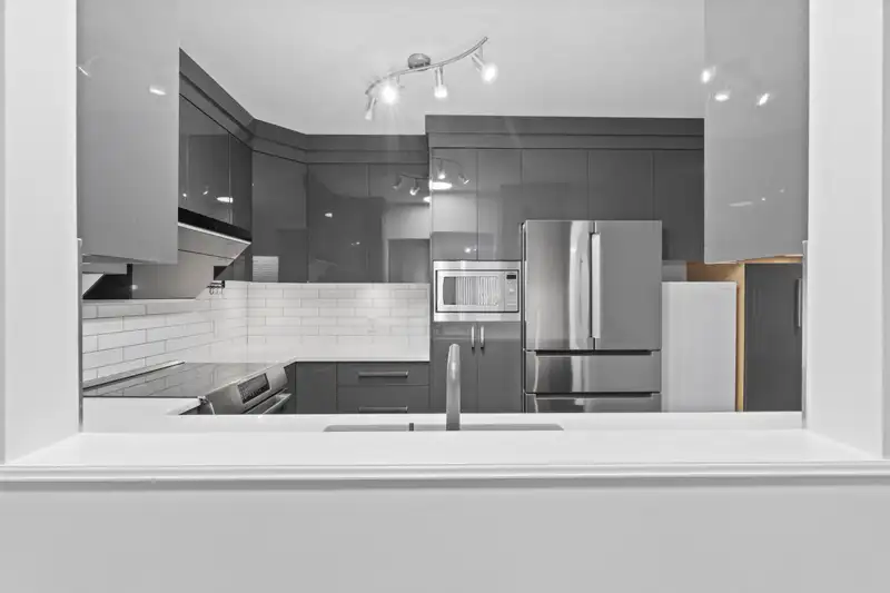 1 3701 THURSTON STREET - photo 4 of 22