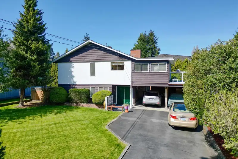 5551 4 AVENUE - photo 2 of 40