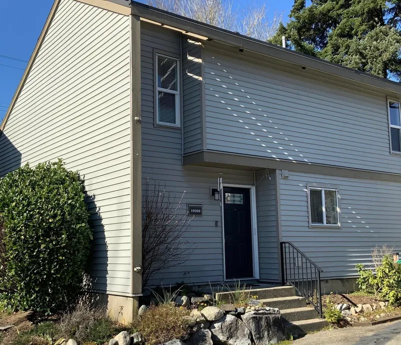 19205 FAIRWAY DRIVE - photo 1 of 17