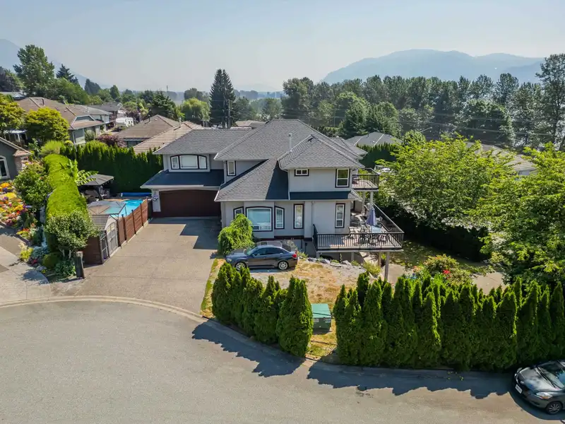 34783 BREALEY COURT - photo 2 of 40