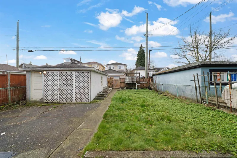 2616 VENABLES STREET - photo 3 of 10