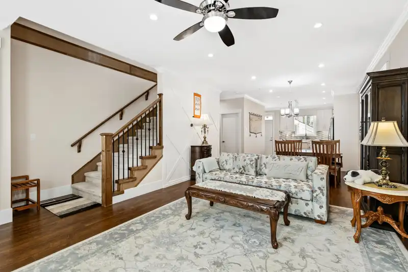 24299 101A AVENUE - photo 4 of 40