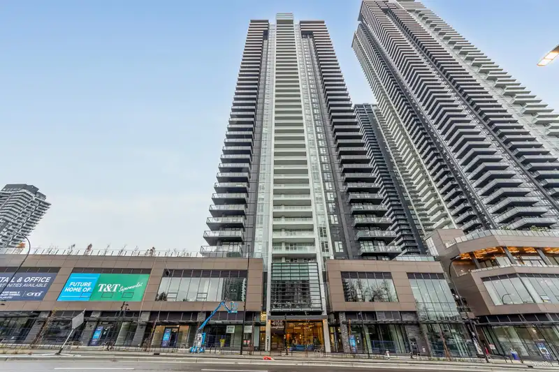 3901 4168 LOUGHEED HIGHWAY HIGHWAY - photo 1 of 25