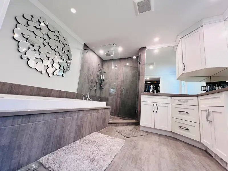 21066 GLENWOOD AVENUE - photo 3 of 39