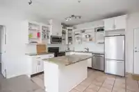 302 22363 SELKIRK AVENUE - thumbnail 11