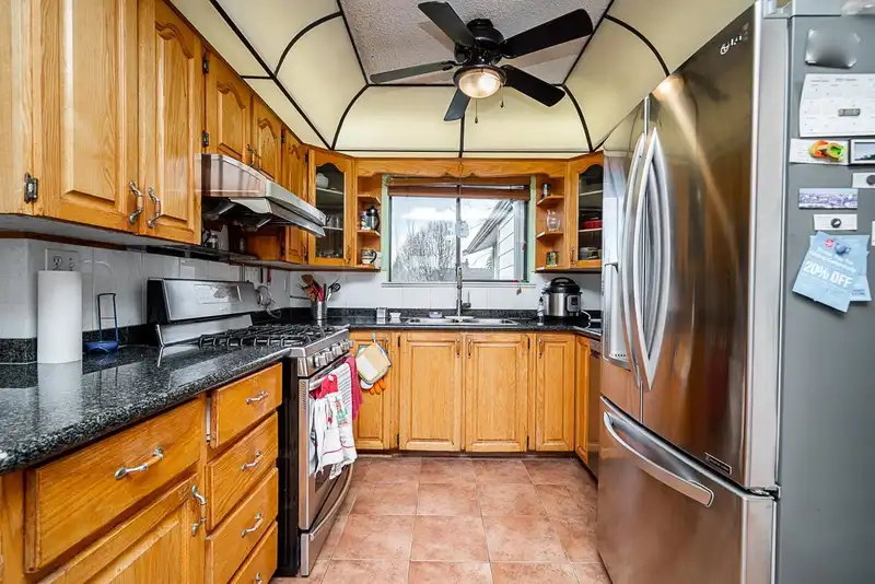 11457 83A AVENUE - photo 3 of 30