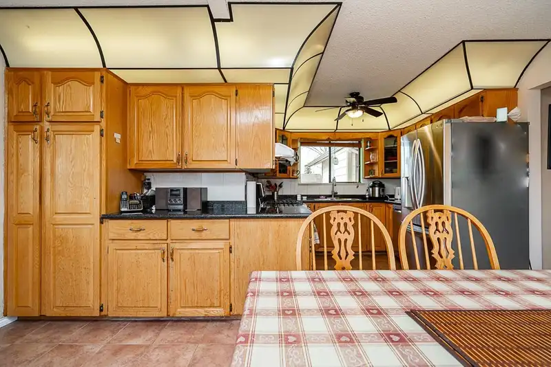 11457 83A AVENUE - photo 4 of 30