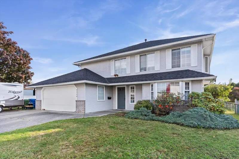 3236 MALLARD STREET - photo 3 of 25