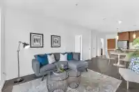 202 1330 MARINE DRIVE - thumbnail 3