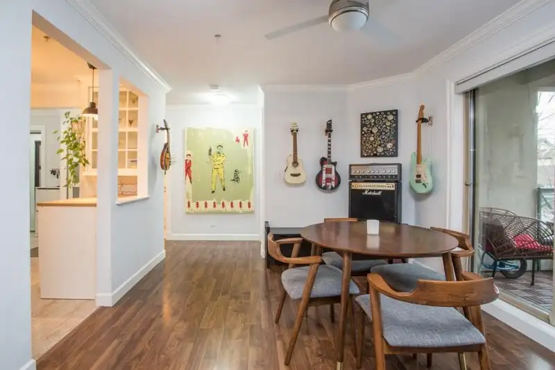 208 15325 17 AVENUE - photo 3 of 31