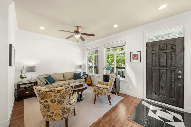 6719 193B STREET - photo 4 of 40