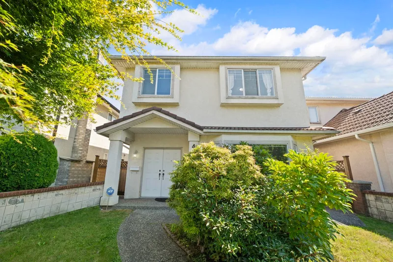 4380 NO. 5 ROAD - photo 2 of 25