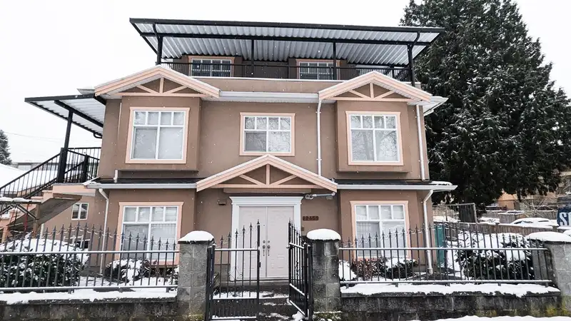 2255 E 30TH AVENUE - photo 1 of 21