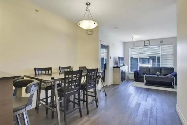 421 2343 ATKINS AVENUE - photo 4 of 19