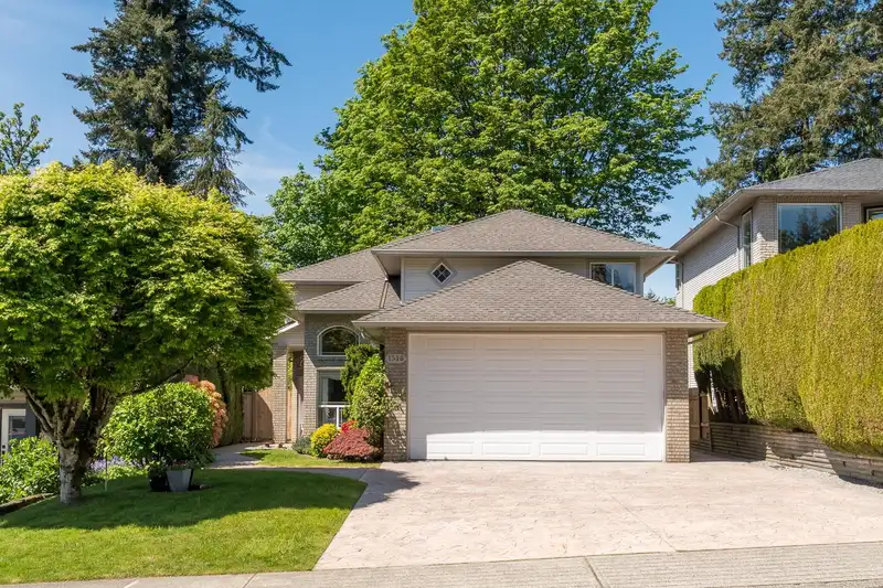 1316 OXFORD STREET - photo 1 of 40