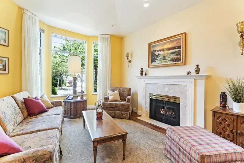 44 9012 WALNUT GROVE DRIVE - photo 3 of 39